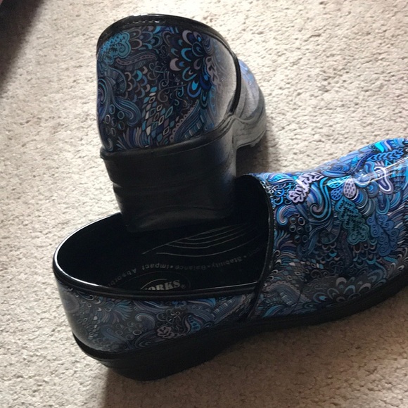 Clogs - Picture 8 of 8